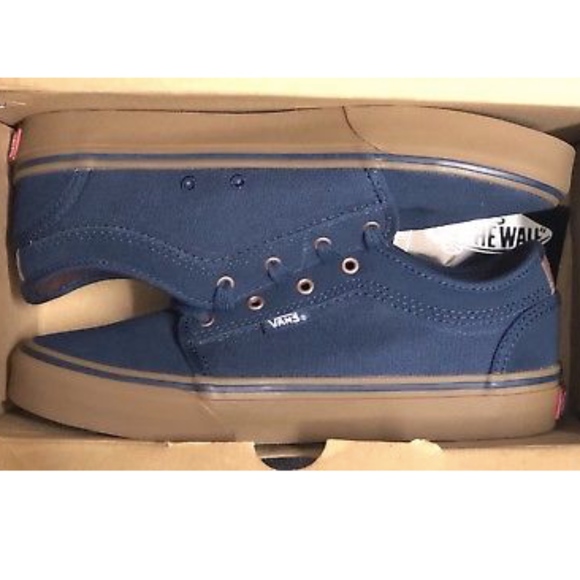 vans chukka low navy gum